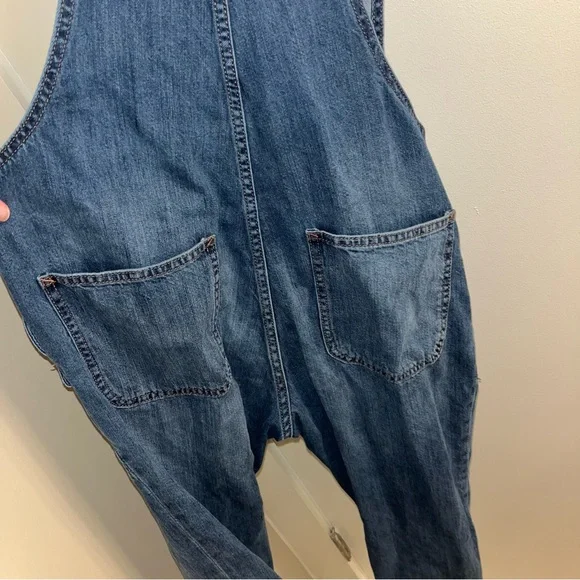 GAP Loose Denim Overalls - Picture 6 of 7